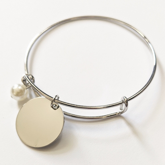 God Is Greater Than The Highs and Lows Bracelet - Picture 2 of 3